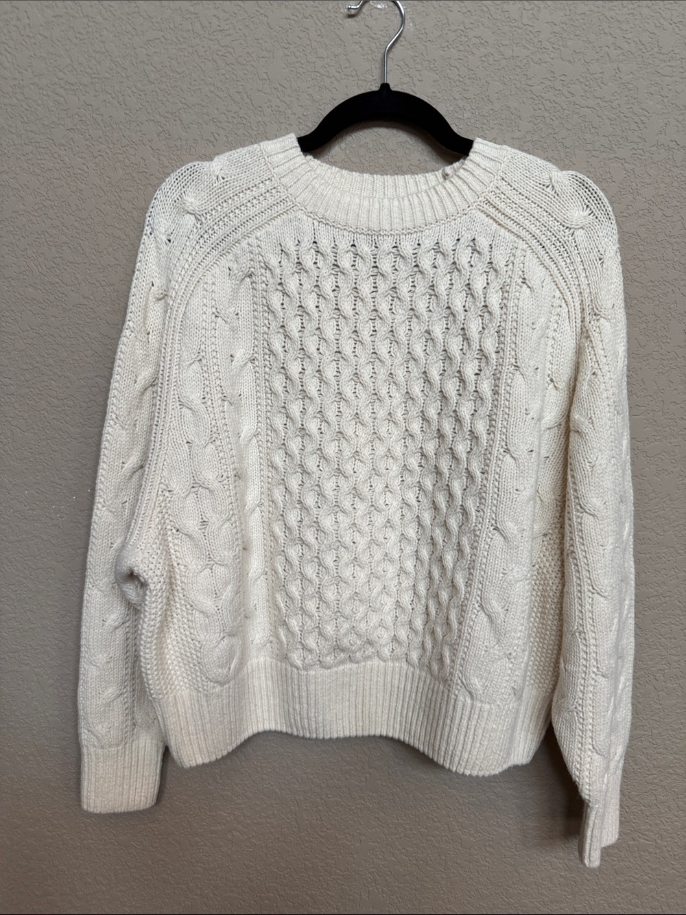 Universal Thread Cream Cable Knit Sweater - Size Small - Like New